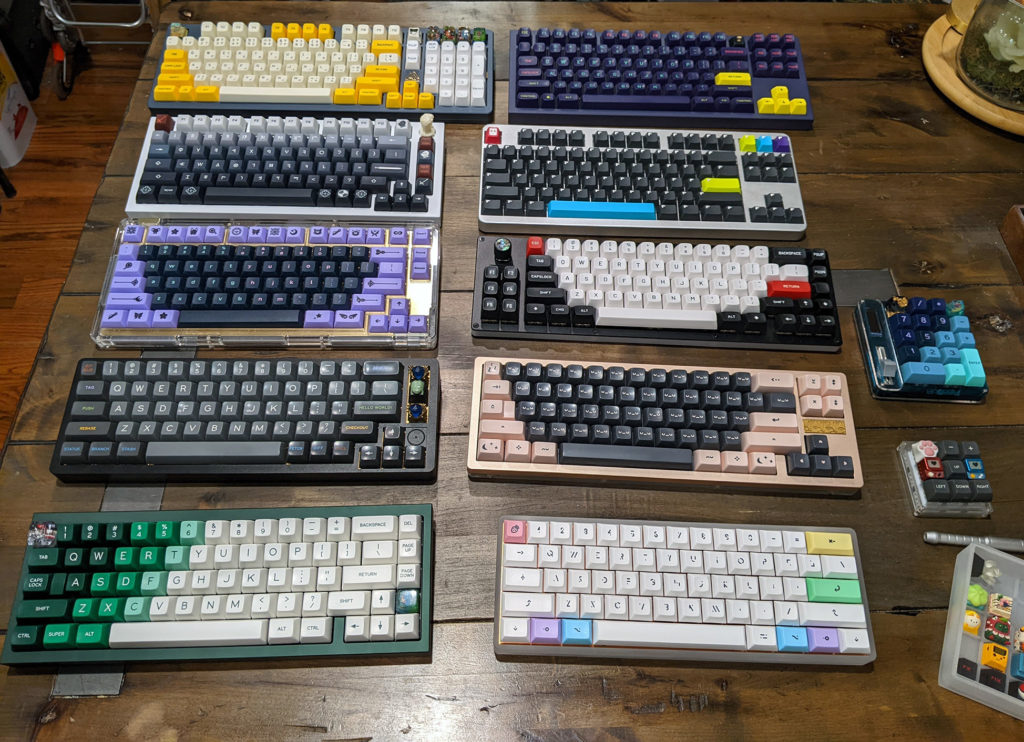 2022 keyboard family photo!